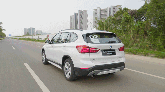 车 两厢 汽车 560_315 gif 动态图 动图