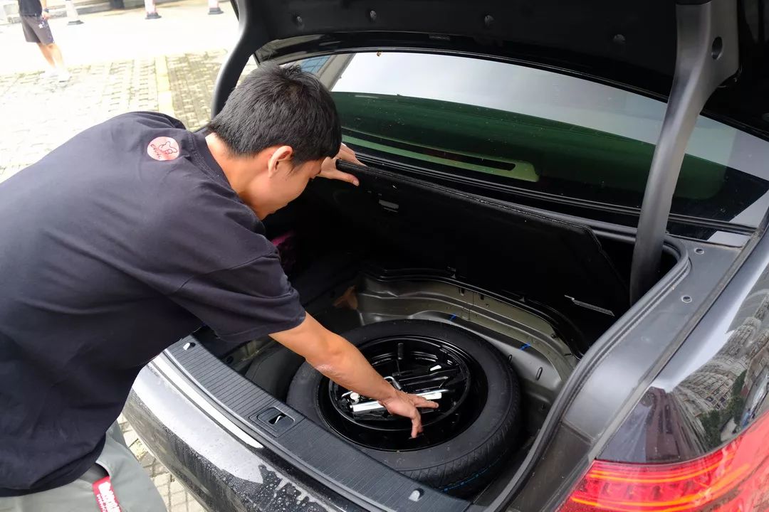 油加满了会从车底下漏正常吗 1558993539.61.png